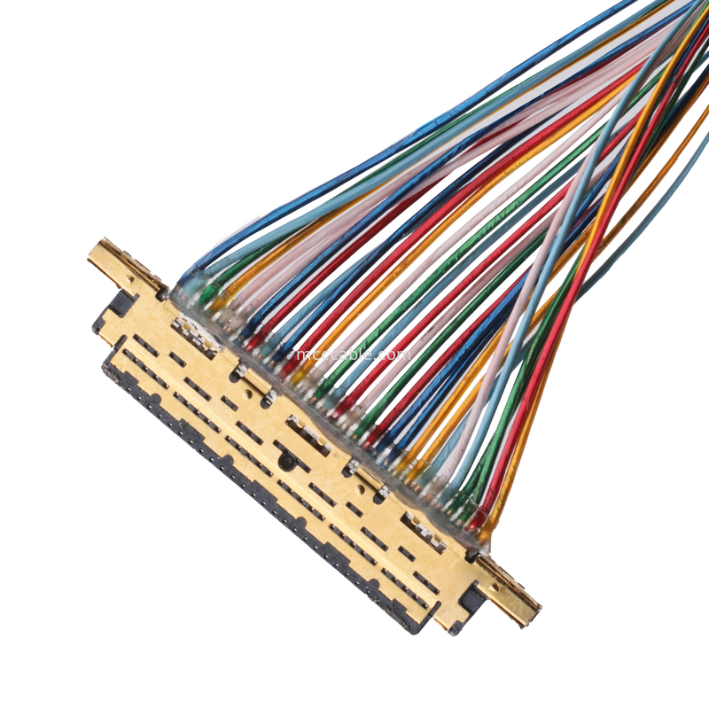 Type-C USB 3.0 TO 20453-230T-03 カベルは,マイクロUSBへのコアキシアルコネクタを測定するために作られています.