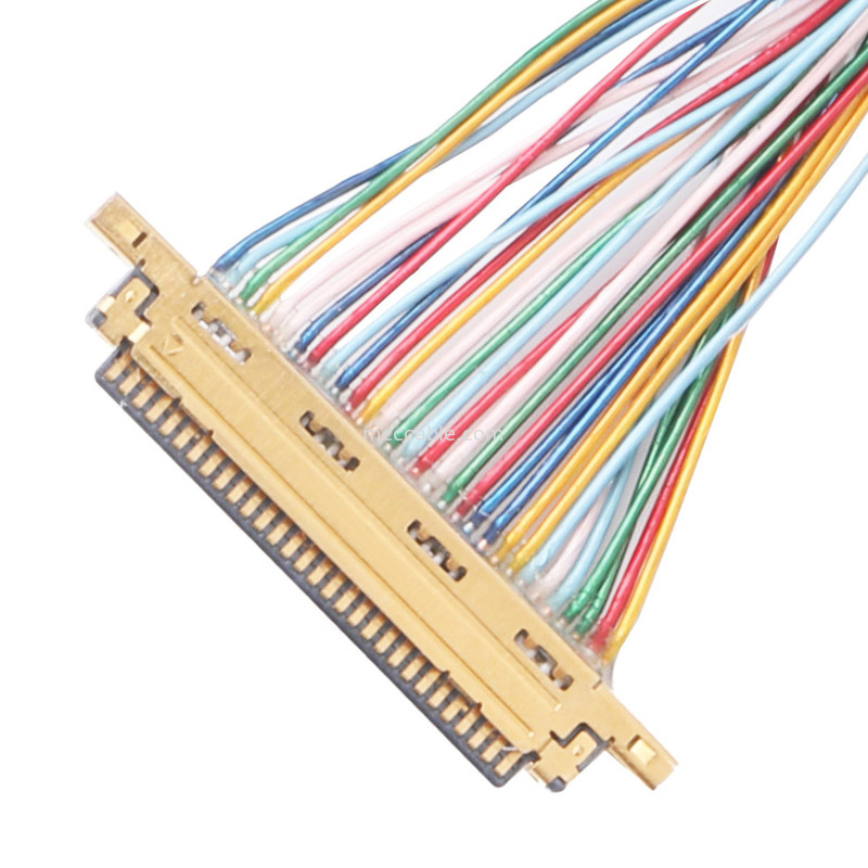 Type-C USB 3.0 TO 20453-230T-03 カベルは,マイクロUSBへのコアキシアルコネクタを測定するために作られています.