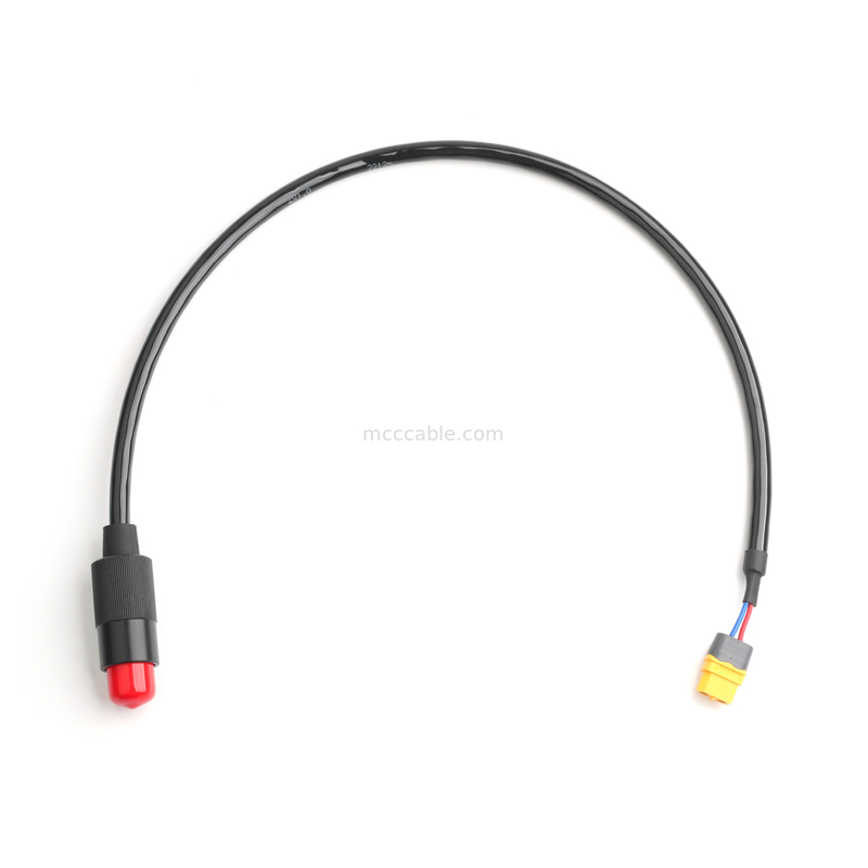 4コア電源ケーブル組 2ピン接続器 600V 125°C 熱縮管