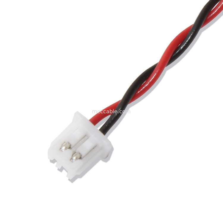 JSTワイヤー馬具XHP-2のコネクター ケーブル22AWG UL1007黒く赤い2Pはケーブルをつけた