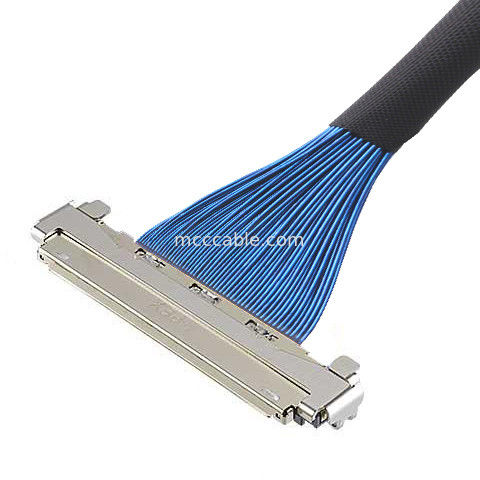 MICRO COAX CABLE 30P 20878-030T-01 マイクロコアシアルLVDSケーブル EMCシールドと機械的なロック