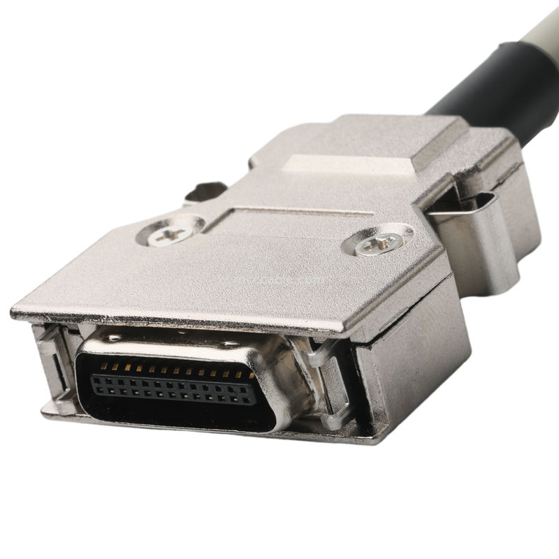 Hd D-Sub to Mdr プラグ接続ケーブル 14p*28 Awg Od 7.0mm ベージュ PVC ジャック