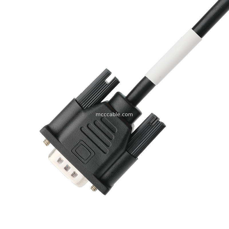 D-SUB-9PIN 男性 SOLDER TYPE 白いゴムコア ニッケル付外殻とD-SUB-9Pin 女性コネクタ OEM/ODM